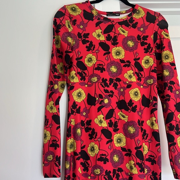 Zara Floral Dress - Picture 3 of 4